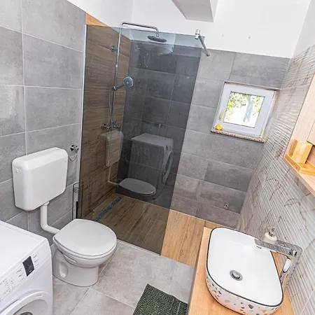 Lux House Versys With Jacuzzi Casa vacanze Drinovci